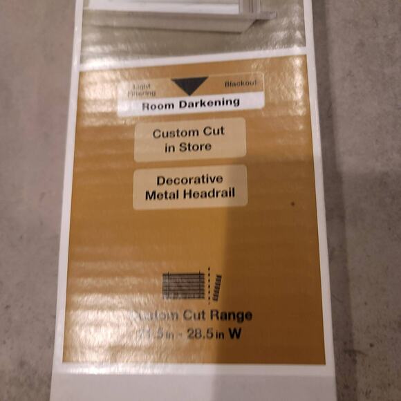 White Hampton Bay Custom Cut Cordless 1" Room Darkening Vinyl Blinds 29"x72" NIB - Picture 3 of 4